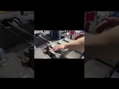 シリコン製スマホケースのオイル加圧プロセス