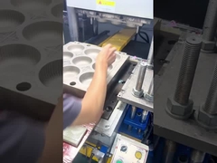 食品等級のシリコーンの空気フライ鍋の付属品はさみ金の注文のサイズ